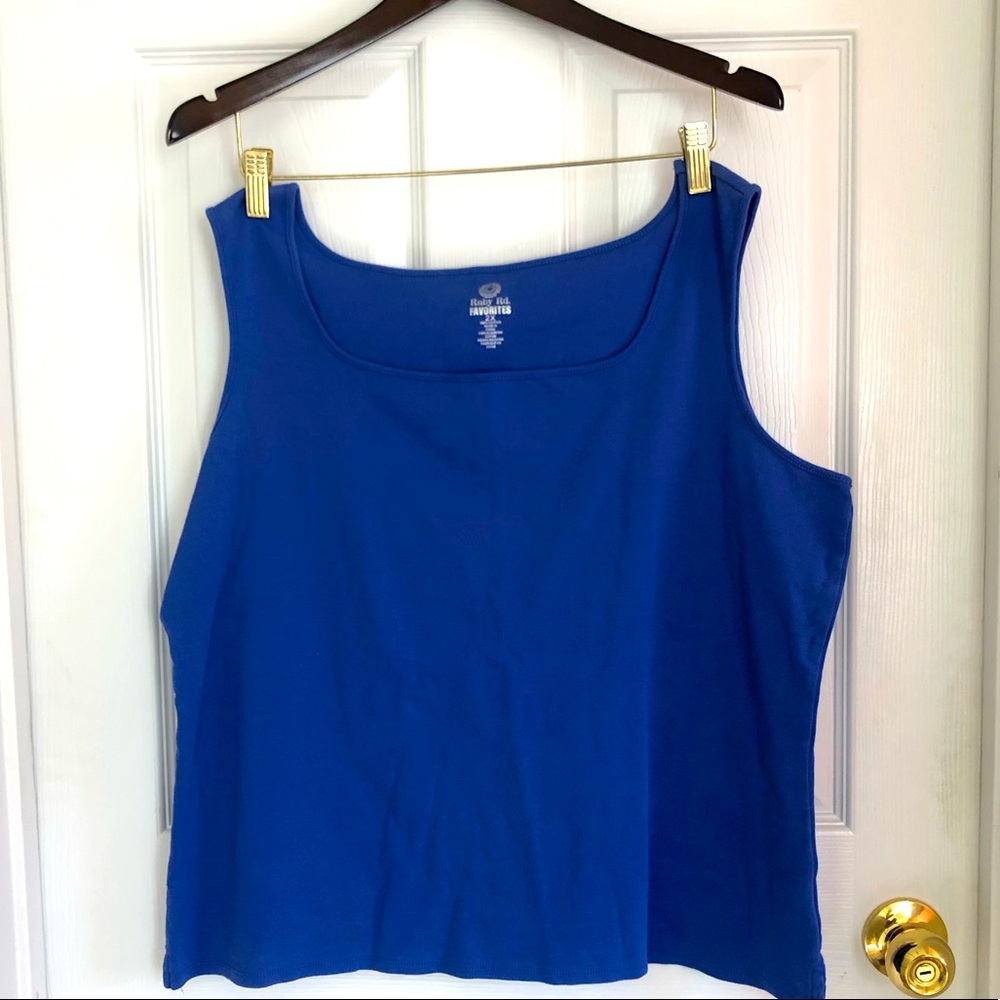 EUC Ruby Rd. Sleeveless scoop neck tank shell